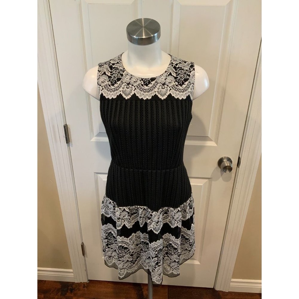 Anna Sui Black & White Floral Lace Sleeveless Mini Dress, Size 4 - Picture 1 of 9